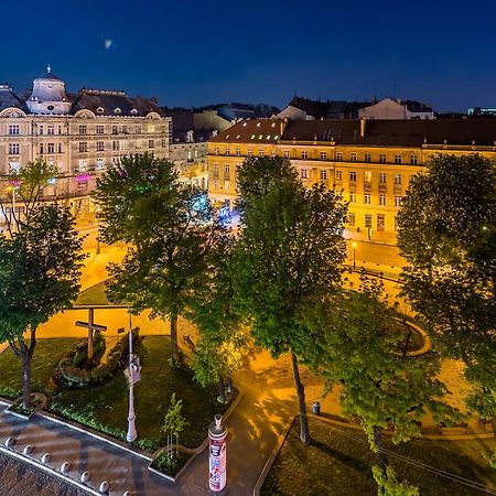 Bv Apartments Svobodu Avenue Lviv Eksteriør bilde