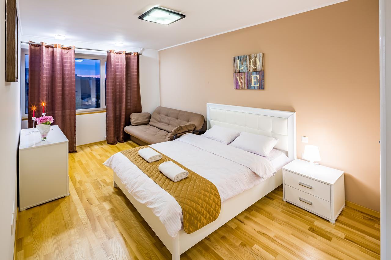 Bv Apartments Svobodu Avenue Lviv Eksteriør bilde